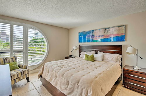 Photo 19 - Beachy Marco Island Condo With Resort Amenities