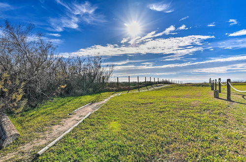 Photo 28 - Lovely Sunny Beach House w/ View: Walk to Ocean