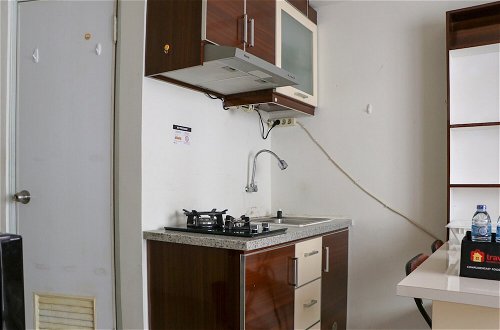 Photo 10 - Well Design 2Br Apartment At Green Pramuka City