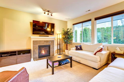 Photo 25 - Spacious Kent Home Near Seatac Airport w/ Patio