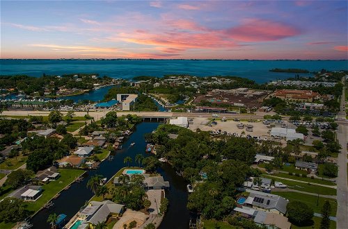 Foto 11 - Waterfront Sarasota Estate w/ Dock & Boat Lift