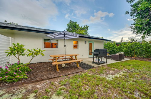 Foto 7 - Sunny Florida Escape w/ Patio, Grill & Fire Pit