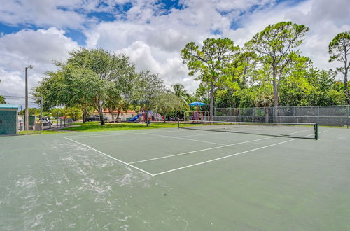 Photo 15 - Sunny Florida Escape w/ Patio, Grill & Fire Pit