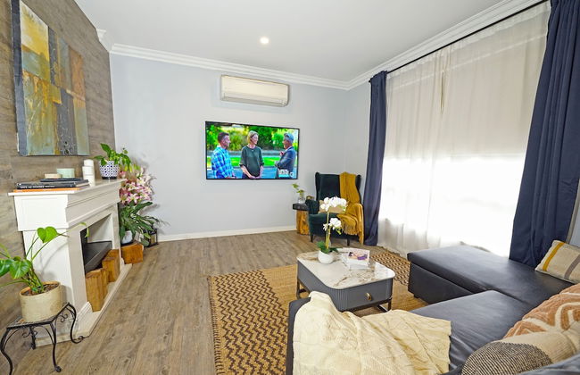 Self-contained Retreat 3BR WiFi Parking - Foto 16