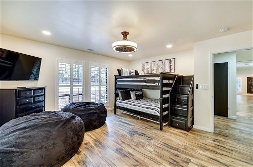 Photo 27 - Luxe Pinetop Home w/ Game Room < 10 Mi to Lakes