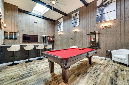 Photo 17 - Luxe Pinetop Home w/ Game Room < 10 Mi to Lakes