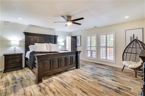 Photo 9 - Luxe Pinetop Home w/ Game Room < 10 Mi to Lakes