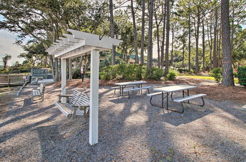 Photo 10 - Hilton Head Island Condo - Beach & Pool On-site