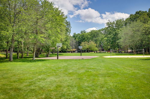 Photo 10 - Pennsylvania Retreat w/ Sauna, Pool Table & Deck