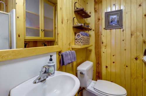 Photo 6 - Secluded 3-acre Cabin in Tollgate w/ Gas Grill