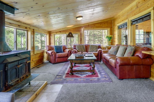 Photo 15 - Secluded 3-acre Cabin in Tollgate w/ Gas Grill