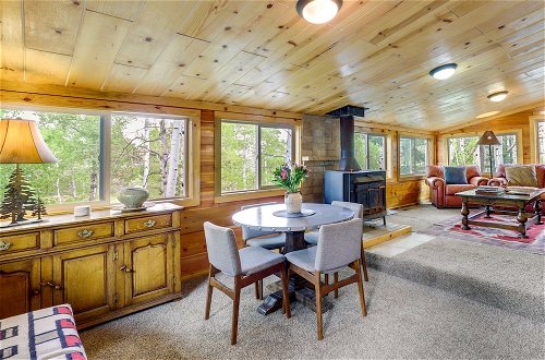 Photo 9 - Secluded 3-acre Cabin in Tollgate w/ Gas Grill
