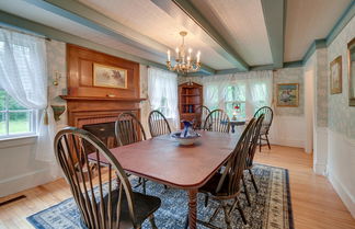 Foto 2 - Cozy Vacation Rental Home Near Lake Winnipesaukee