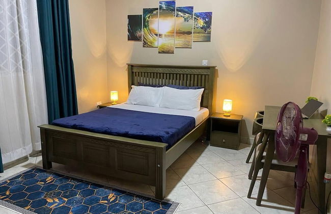 Highly Rated 1-bed Apartment With in Kampala - Photo 1