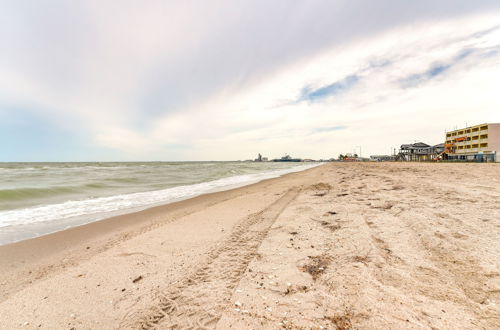 Photo 22 - Beachfront Corpus Christi Condo w/ Pool Access