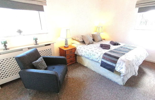 Lovely 2-bed Cottage in Pencarreg - Foto 3
