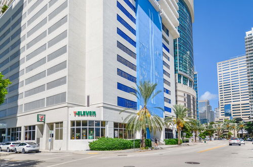 Photo 27 - Modern condo in the heart of Brickell