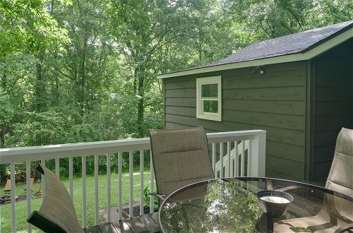 Photo 16 - Cozy Tennessee Cabin w/ Deck, Grill & Fire Pit