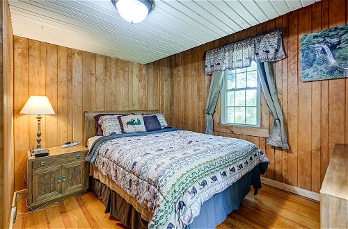 Foto 21 - Historic Sapphire Cabin w/ Porch, Updated Interior