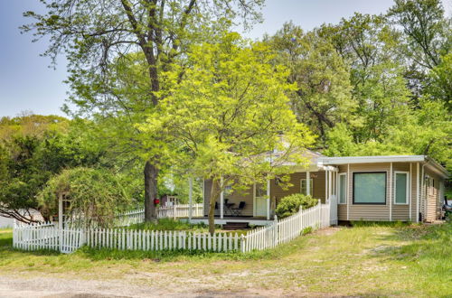 Photo 20 - Gary Cottage w/ Outdoor Dining Areas - Near Beach