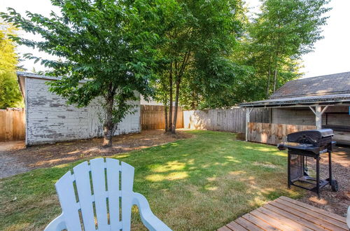 Photo 12 - Charming Eugene Retreat: Private Hot Tub & Yard