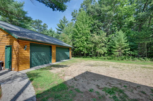 Foto 6 - Cozy Arkdale Wood Cabin Near Petenwell Lake