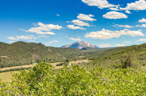 Foto 11 - Historic Alpine Cabin w/ Scenic Mount Sopris View