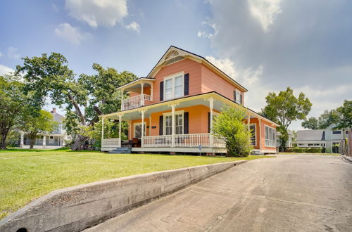 Photo 20 - Lake Charles Vacation Rental - Walk to the Lake