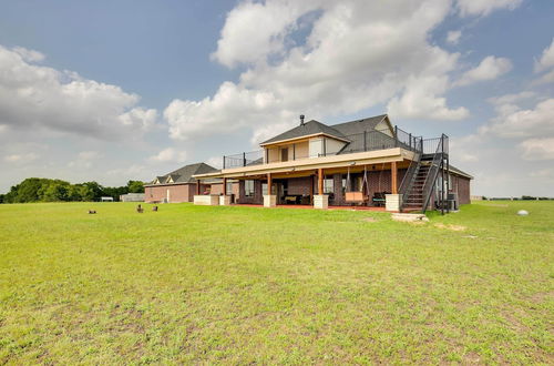 Photo 8 - Huge Family-friendly Texas Ranch Home w/ Grill