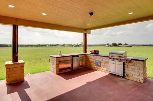 Photo 34 - Huge Family-friendly Texas Ranch Home w/ Grill