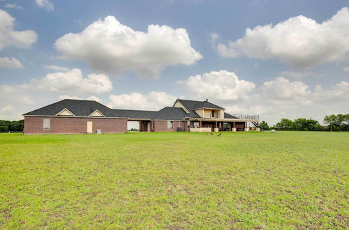 Photo 38 - Huge Family-friendly Texas Ranch Home w/ Grill