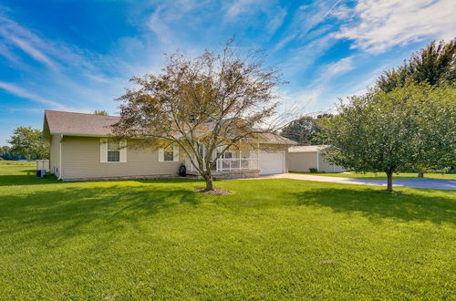 Photo 19 - Cozy Stafford Home w/ Outdoor Pool: Pets Welcome