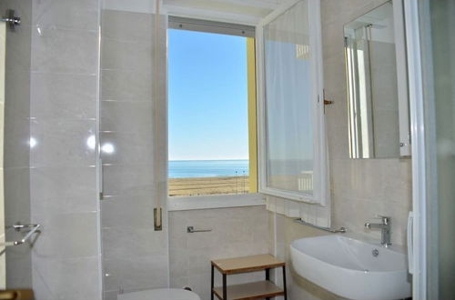 Photo 10 - Lovely Seaview Flat - Beahost