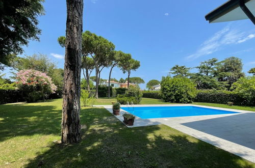 Foto 18 - Fantastic Villa With Pool for 5 People on the Island of Albarella