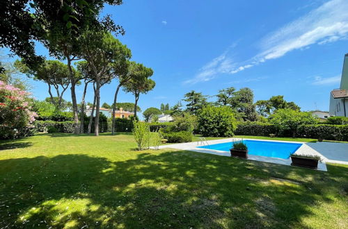 Photo 17 - Fantastic Villa With Pool for 5 People on the Island of Albarella