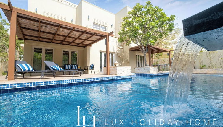 Photo 1 - LUX The Meadows 5 Bed Villa