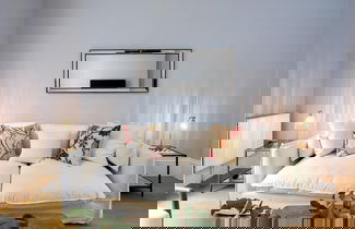 Photo 3 - CHU - Two Bed Notting Hill Gem