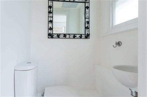 Photo 25 - Two Bed Notting Hill Gem