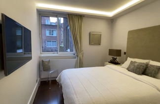 Photo 2 - Two Bedroom Flat in Belgravia