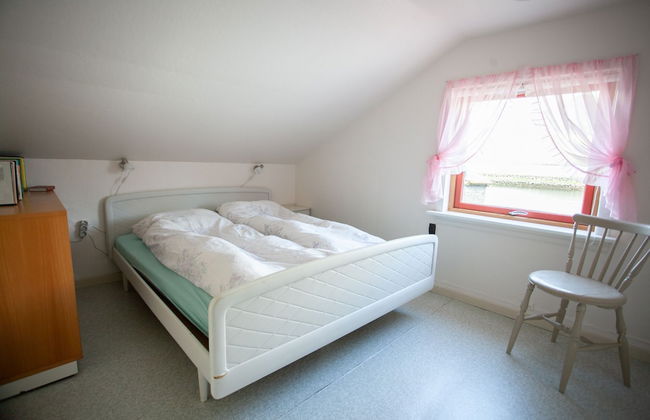 Cozy House In The Idyllic Village Of Haldórsvík - Photo 3