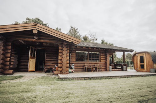 Foto 49 - Authentic Log House Near The Fjord and Forest