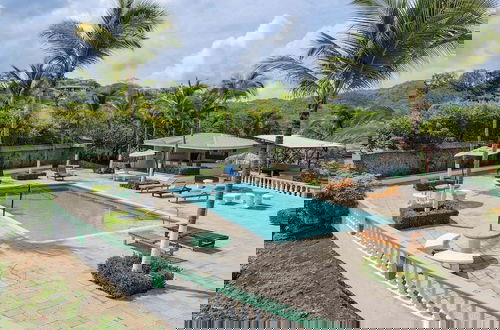 Photo 25 - 2BD Beauty With Big Pool - Walk to Beach