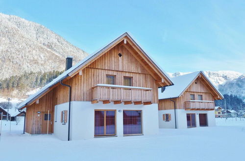 Foto 48 - Luxury Chalet in Obertraun With Pool