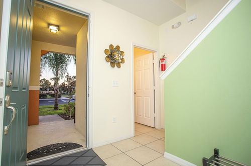 Photo 4 - Family Friendly 4 Bd w Gameroom Near Disney 5103