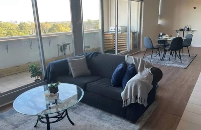 Spacious One Bedroom Apartment- With Large Balcony - Foto 6