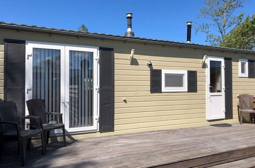 Foto 1 - Well-kept Chalet With gas Stove, on the Mudflats