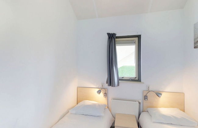 Family Friendly Villa near Center of Kortgene - Foto 2