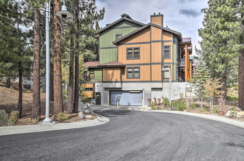 Foto 18 - Modern Mammoth Lakes Condo: Ski, Hike, & More