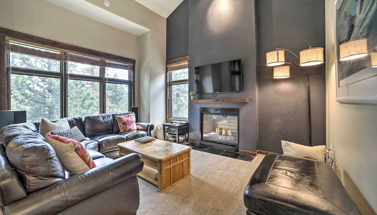 Foto 1 - Modern Mammoth Lakes Condo: Ski, Hike, & More