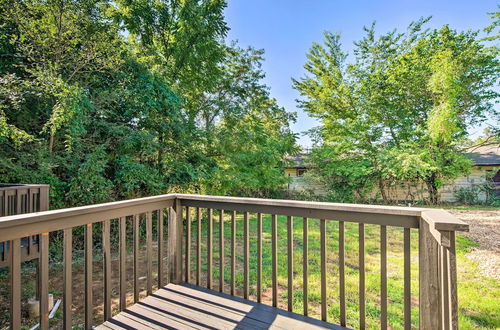 Photo 14 - Cheerful Townhouse - Walk to Table Rock Lake